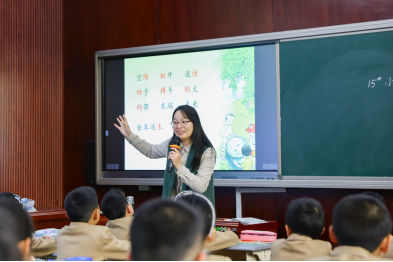 体育学院教案模板_体育类教学设计模板_大学体育教案怎么写