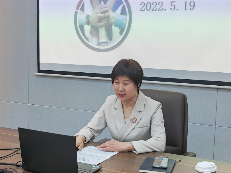 聚焦高考作文踢准临门一脚浙江省徐桦君和黄丽君名师网络工作室开展